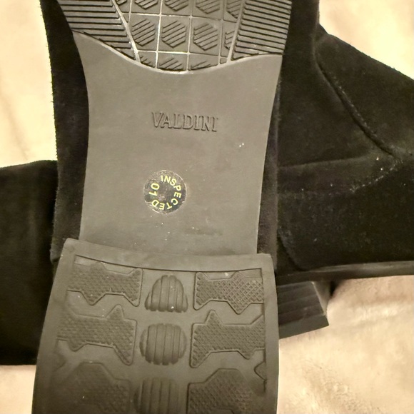 Valdini Brooke boots suede black size 8 - Picture 7 of 7